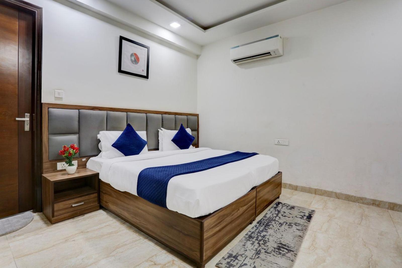 Hotel Greysky Medicity Gurgáon Kültér fotó