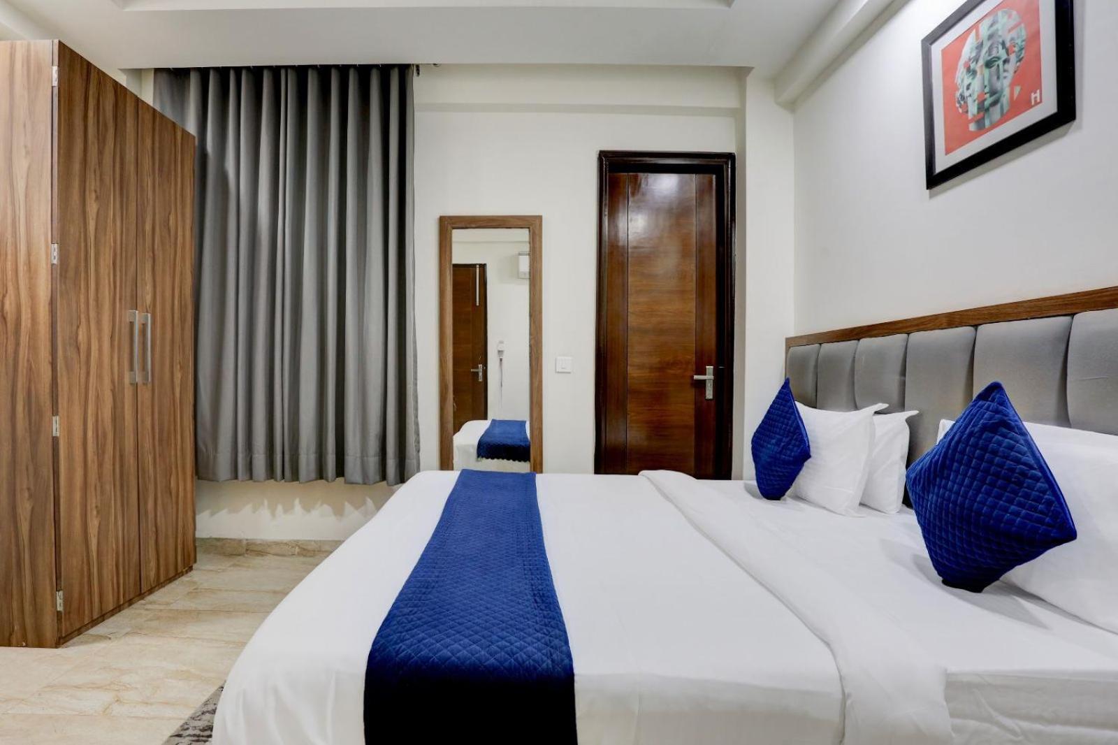 Hotel Greysky Medicity Gurgáon Kültér fotó