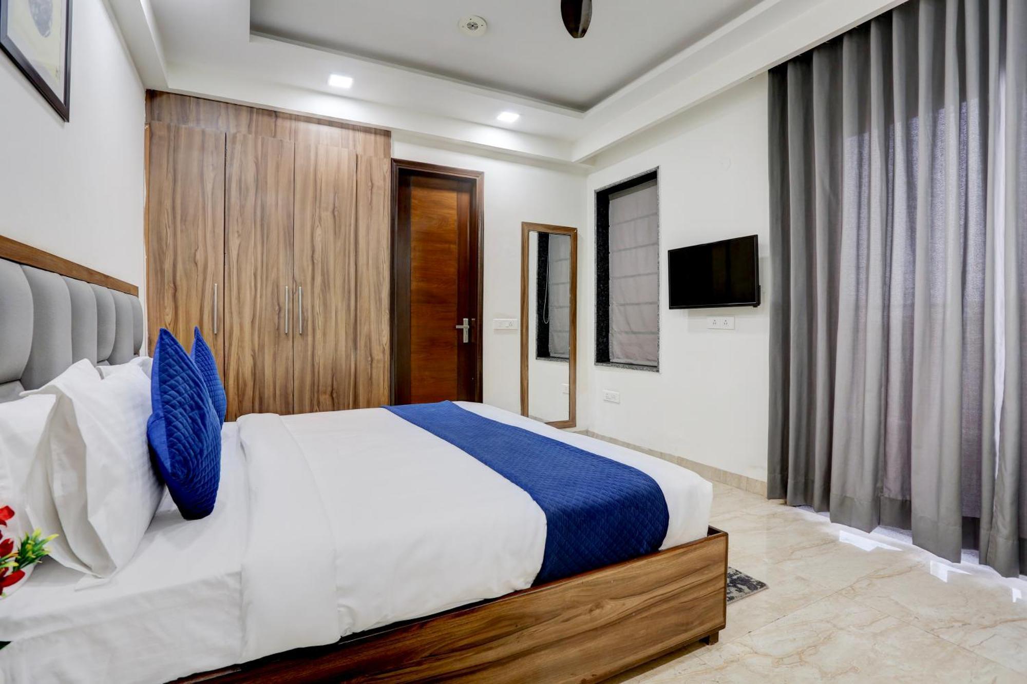 Hotel Greysky Medicity Gurgáon Kültér fotó