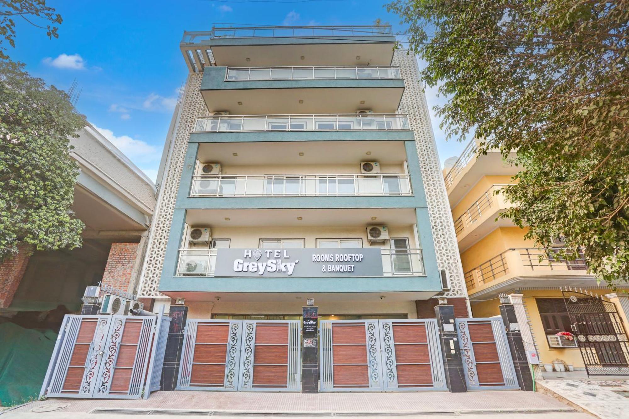 Hotel Greysky Medicity Gurgáon Kültér fotó