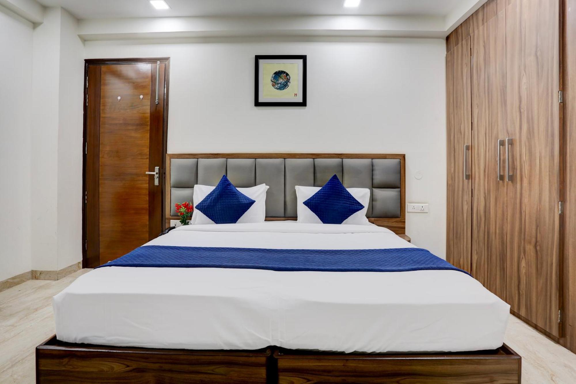 Hotel Greysky Medicity Gurgáon Kültér fotó